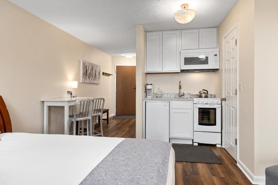 Timbers Studio 13 with Wintergreen Advantage House in Massies Mill