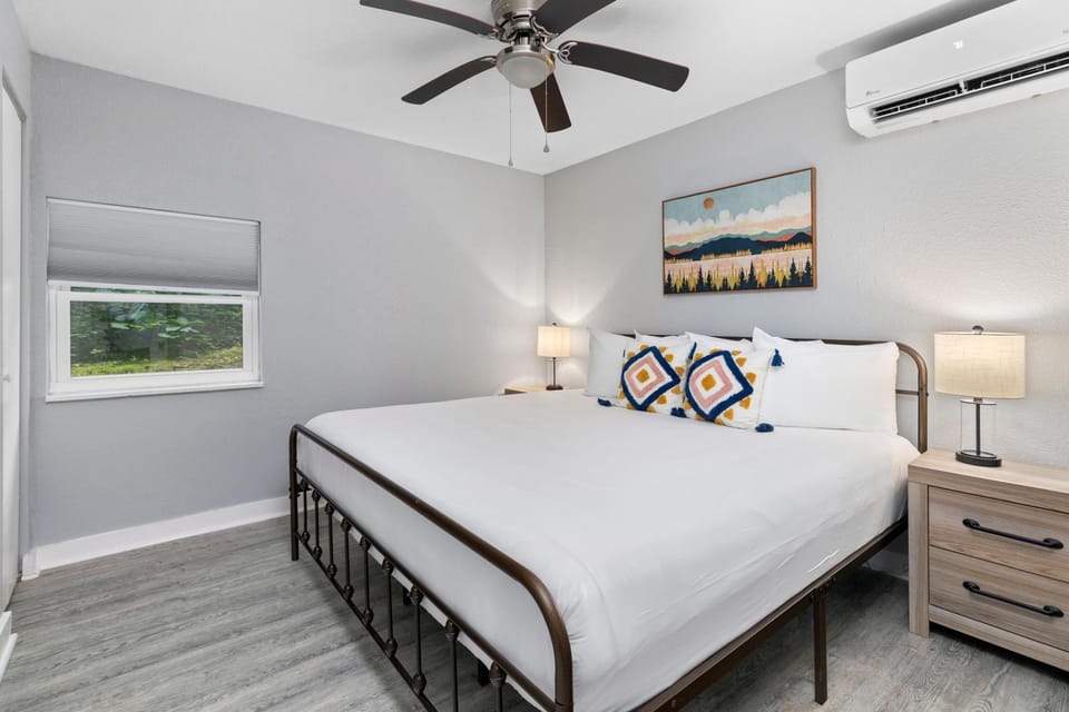 Gum Tree 2 with Wintergreen Advantage House in Massies Mill