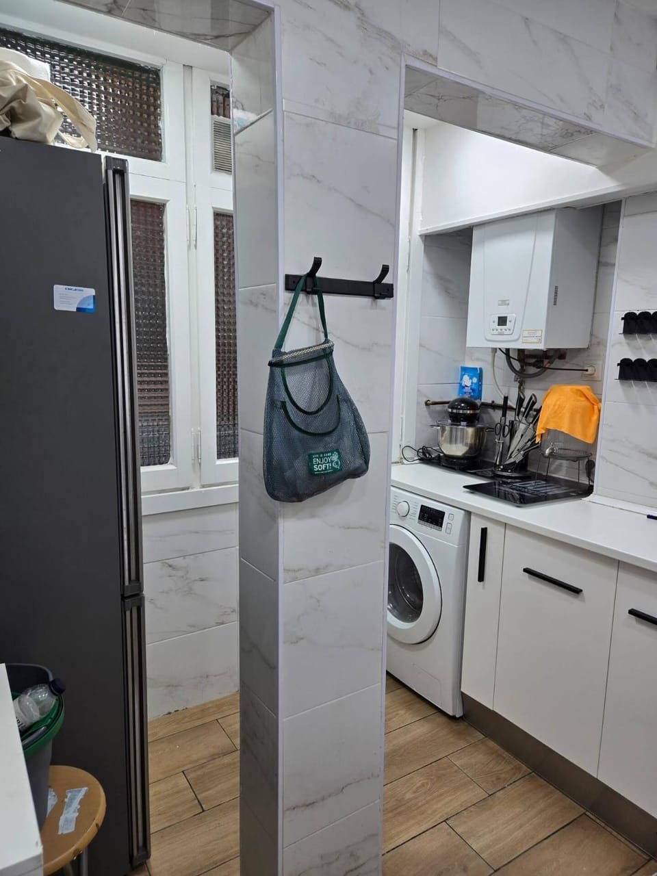 oven, stove, toaster, washing machine, dryer