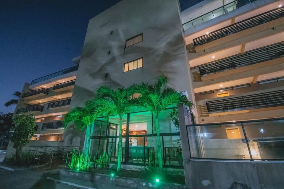 Facade/entrance, Evening entertainment