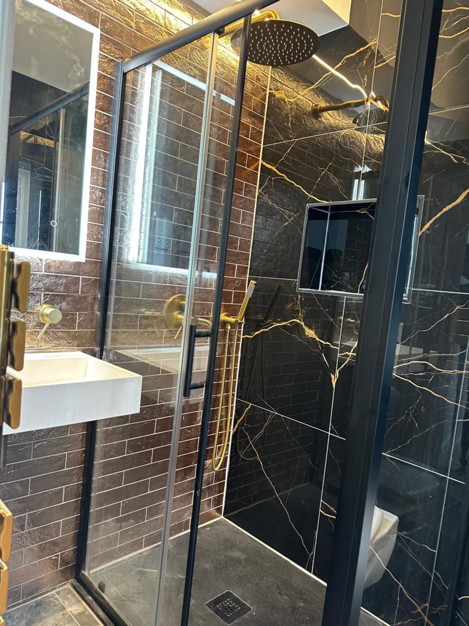 Shower, Toilet, Bathroom