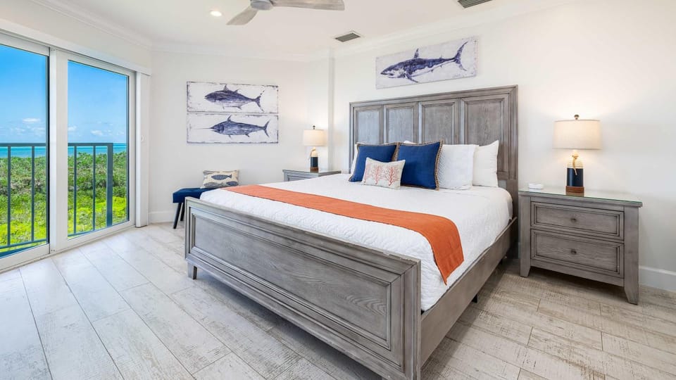 Sunrise Oasis - Top Floor Ocean Pointe 2411 Apartment in Tavernier