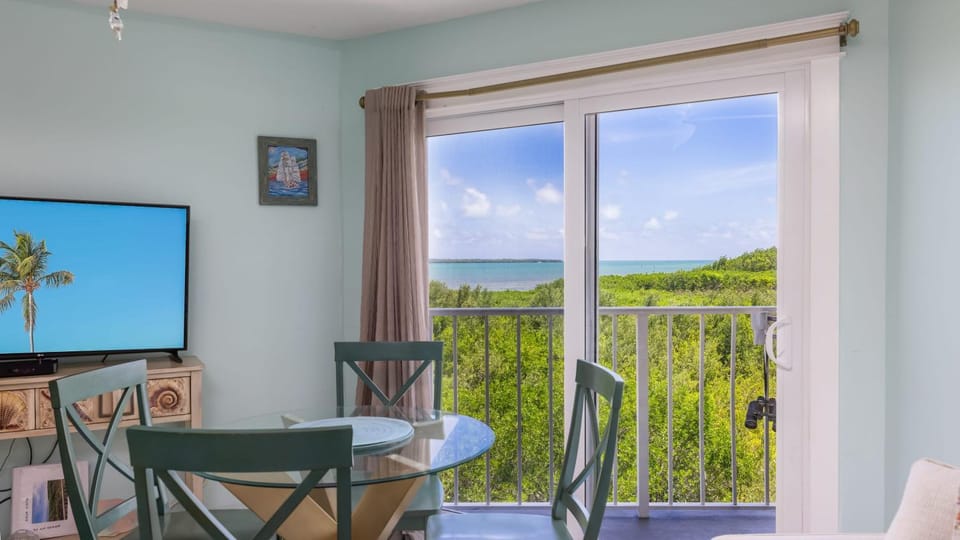 Aqua Vista Ocean Pointe 3307 House in Tavernier
