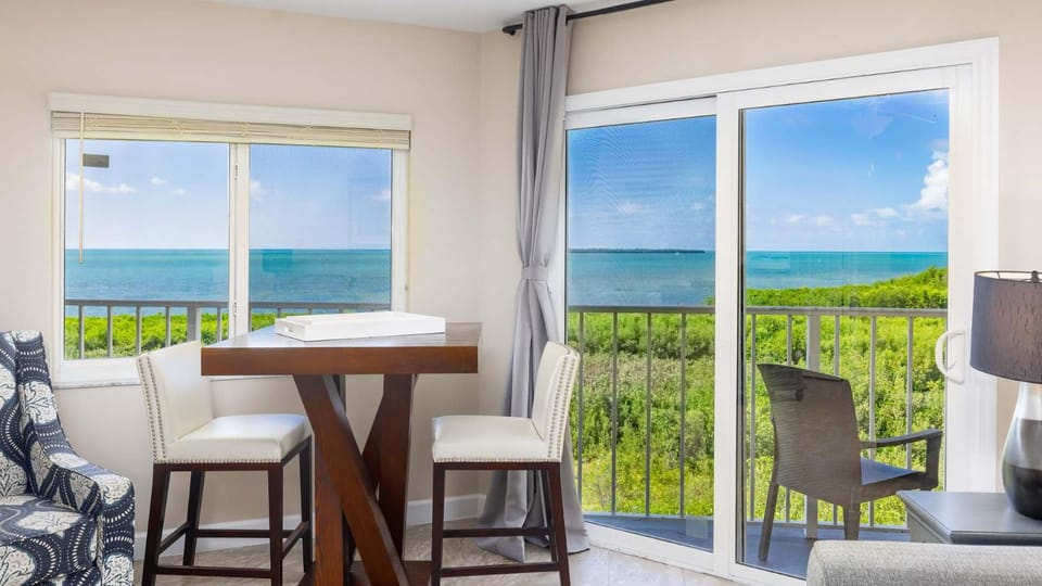 Ocean View Gem Ocean Pointe 3406 House in Tavernier