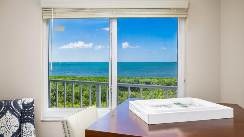 Ocean View Gem Ocean Pointe 3406 House in Tavernier