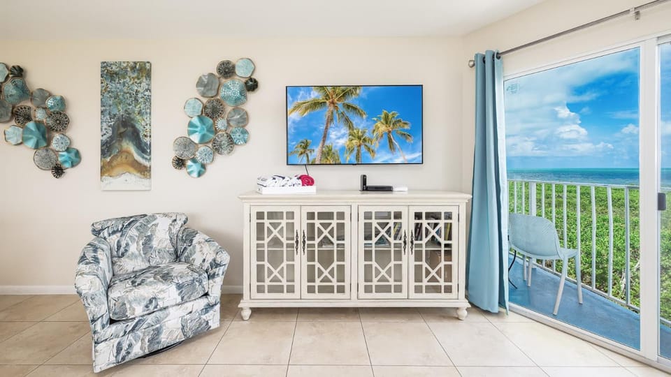 Coral Penthouse Key Largo Ocean Pointe 4216 House in Tavernier