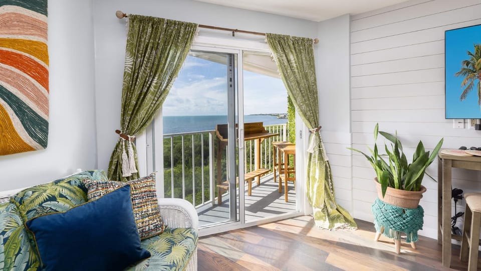 Sunshine Paradise Key Largo Ocean Pointe 4402 House in Tavernier