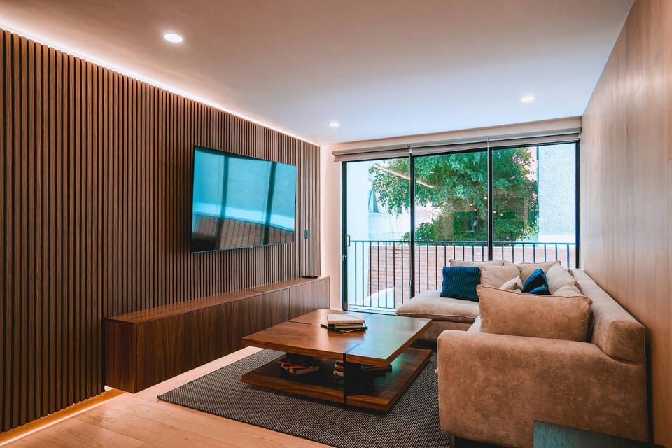 Communal lounge/ TV room, Living room