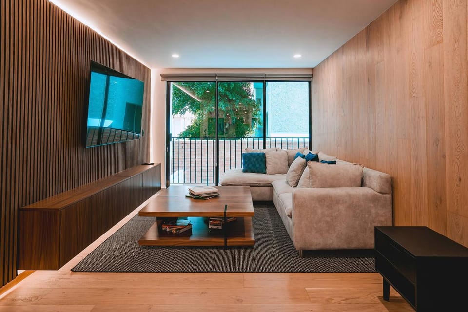Communal lounge/ TV room, Living room