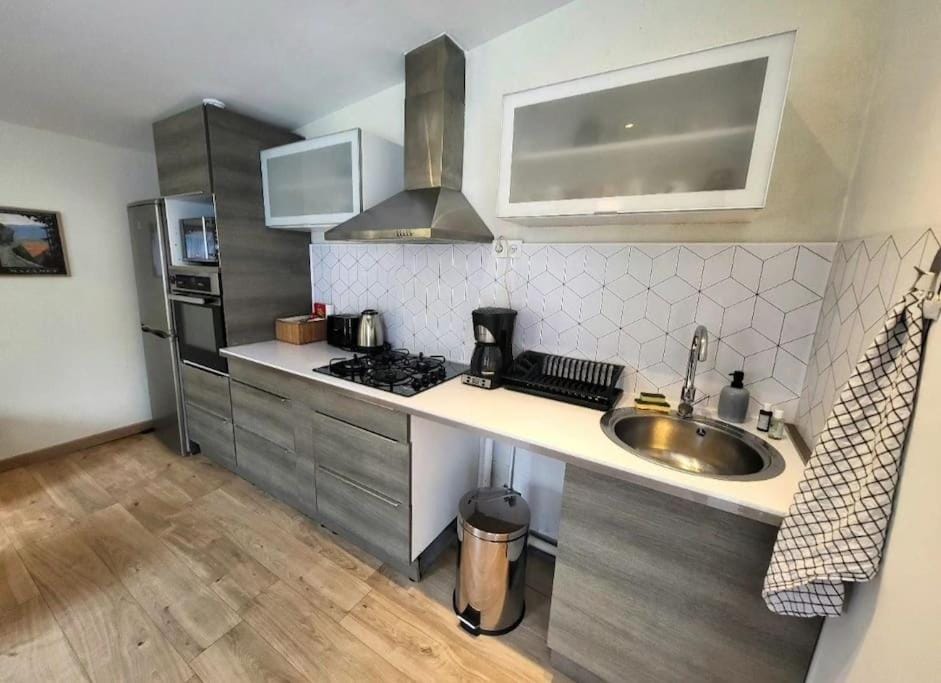Maisonnette indépendante 48m2 , parking privé, calme & confort House in Occitanie