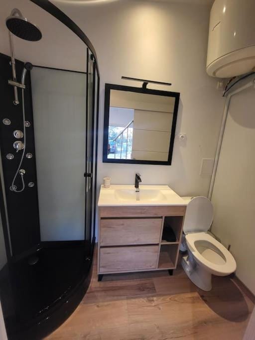 Maisonnette indépendante 48m2 , parking privé, calme & confort House in Occitanie