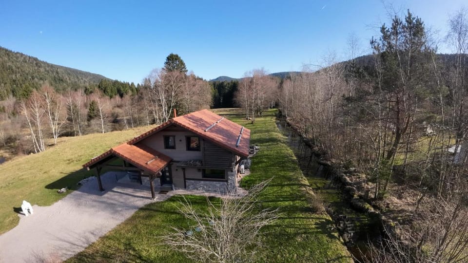 Chalet à louer, Spa, sauna, billard, gerardmer Chalet in Gérardmer