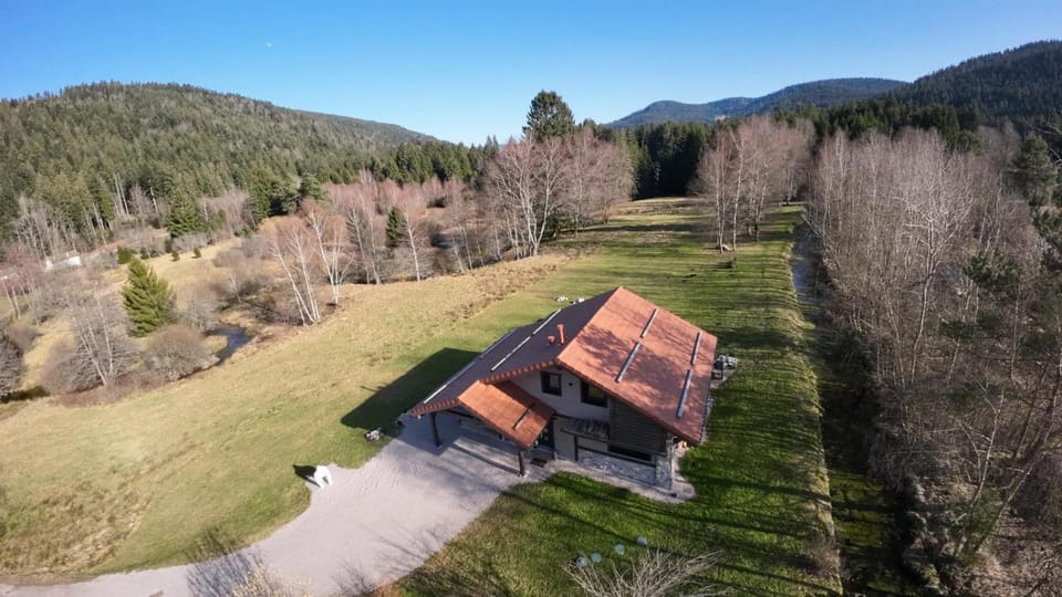 Chalet à louer, Spa, sauna, billard, gerardmer Chalet in Gérardmer