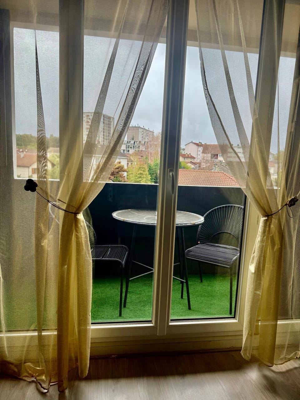 Cocon au calme avec parking et terrasse Apartment in Limoges