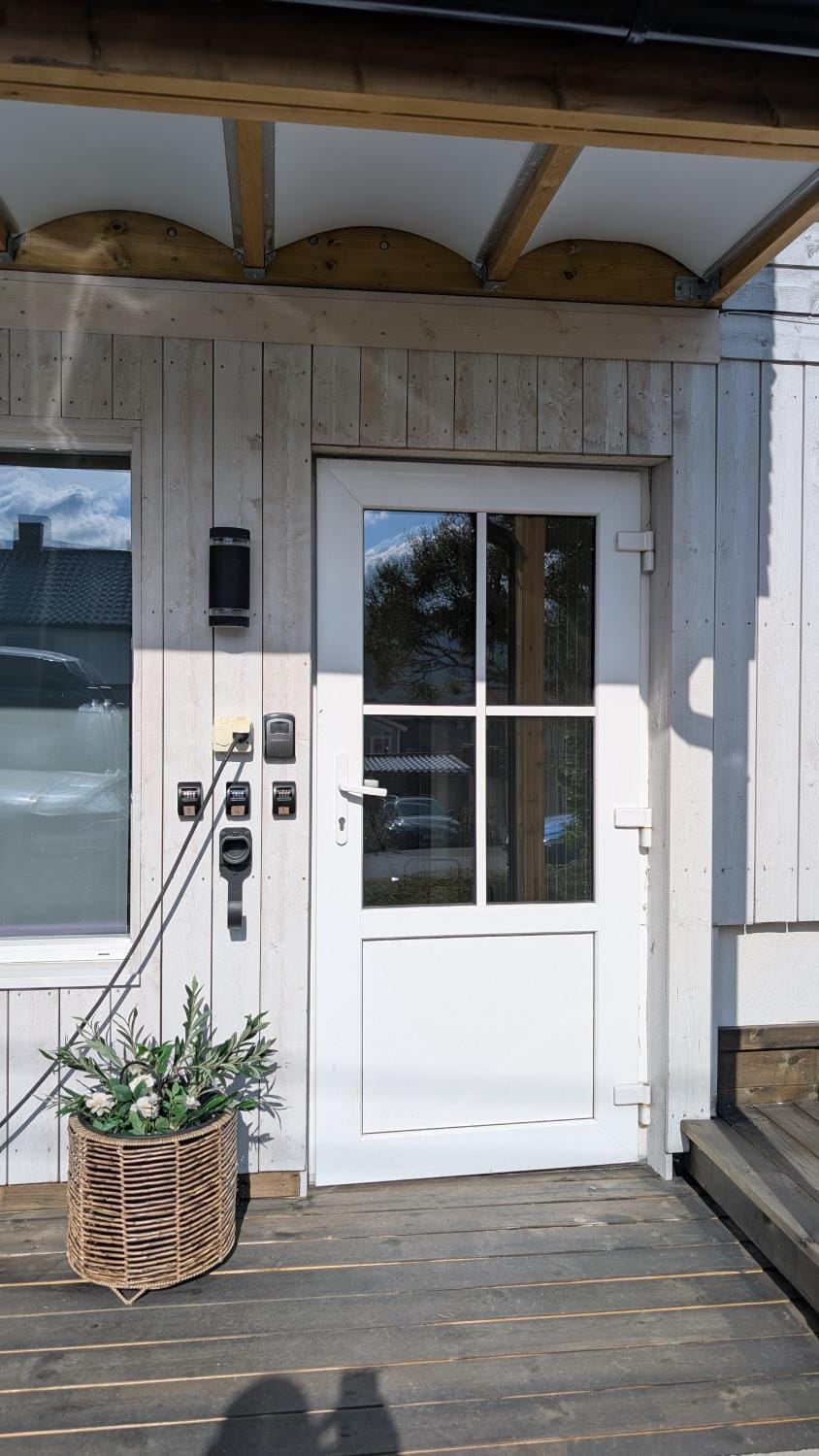 Facade/entrance