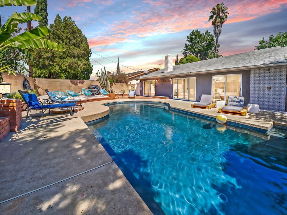 Patio, Swimming pool