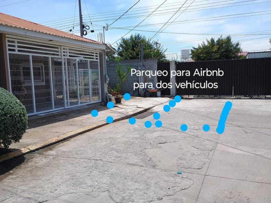 Property building, Day, Street view