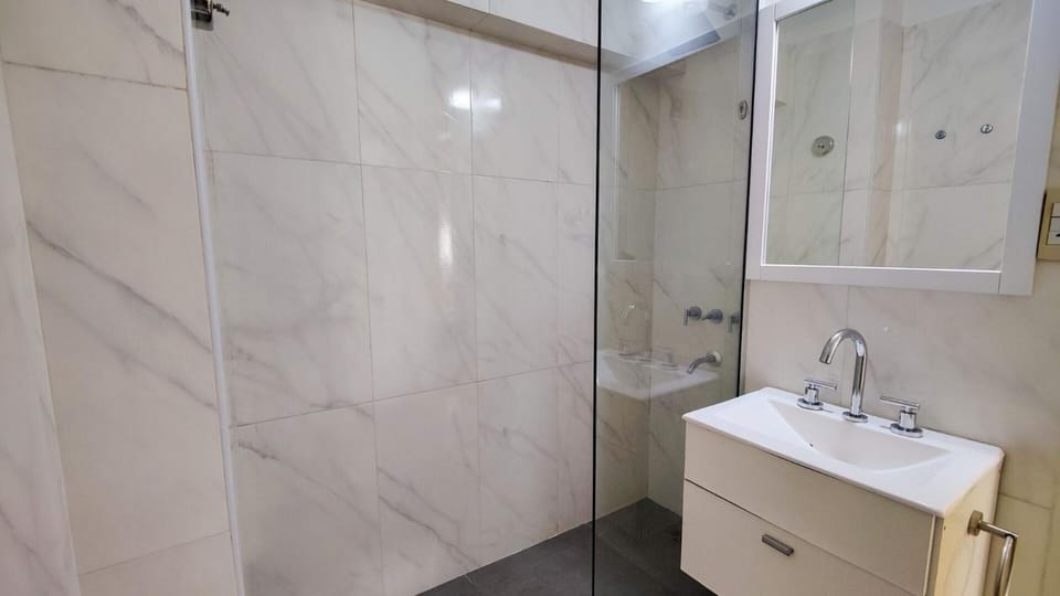 Close to the US Embassy and La Rural! Very comfortable! Apartment in Buenos Aires
