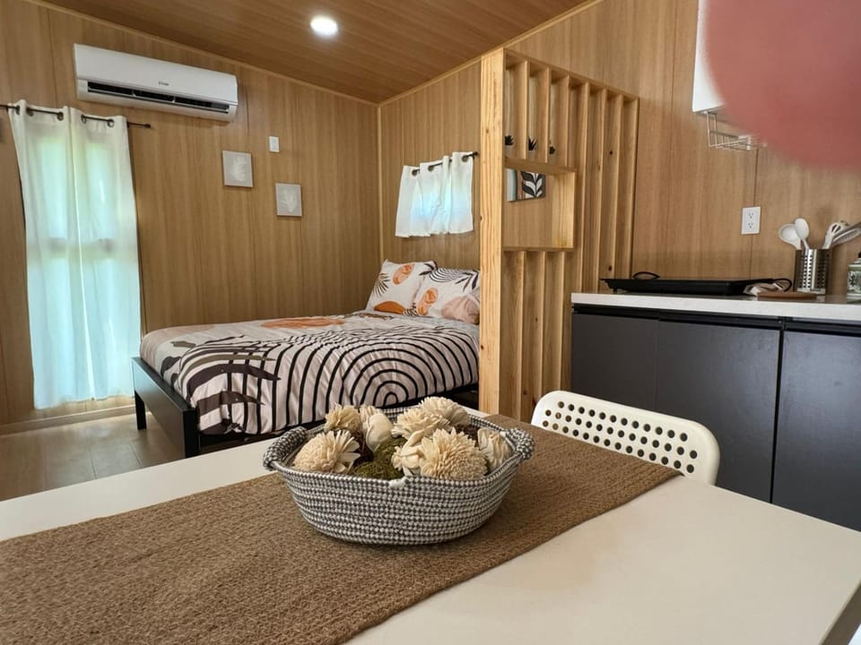 Bed, Bedroom, air conditioner