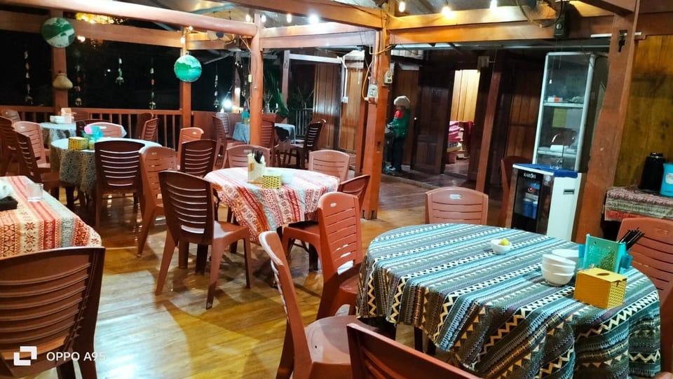 Nhà Nghỉ Minh Đức Homestay Bed and Breakfast in Vietnam