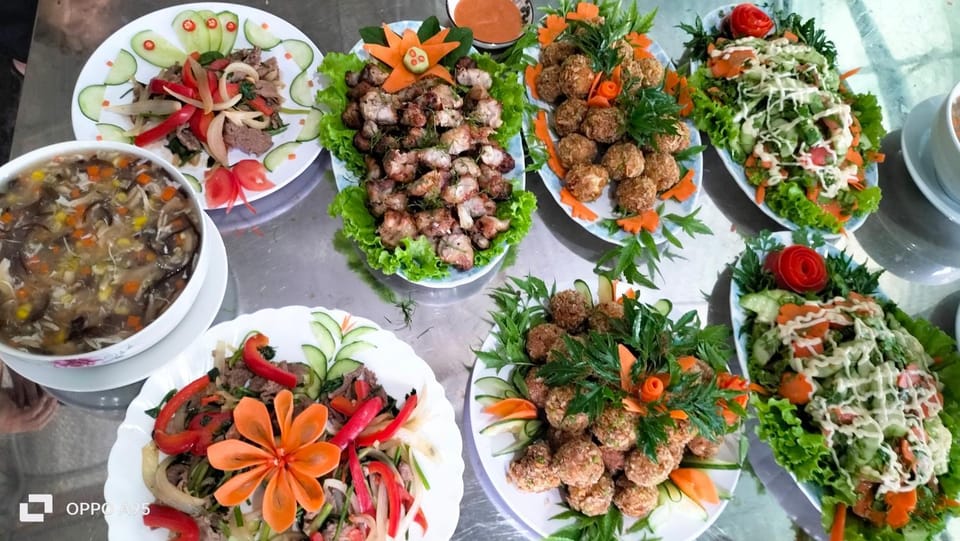 Nhà Nghỉ Minh Đức Homestay Bed and Breakfast in Vietnam