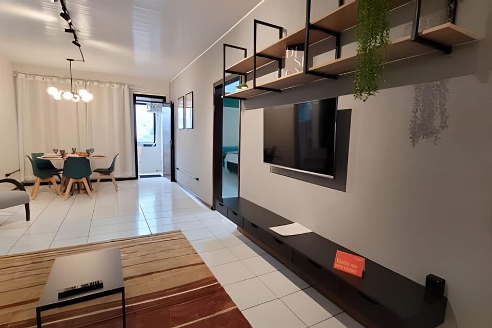 Communal lounge/ TV room, TV and multimedia, Living room, Seating area, Evening entertainment