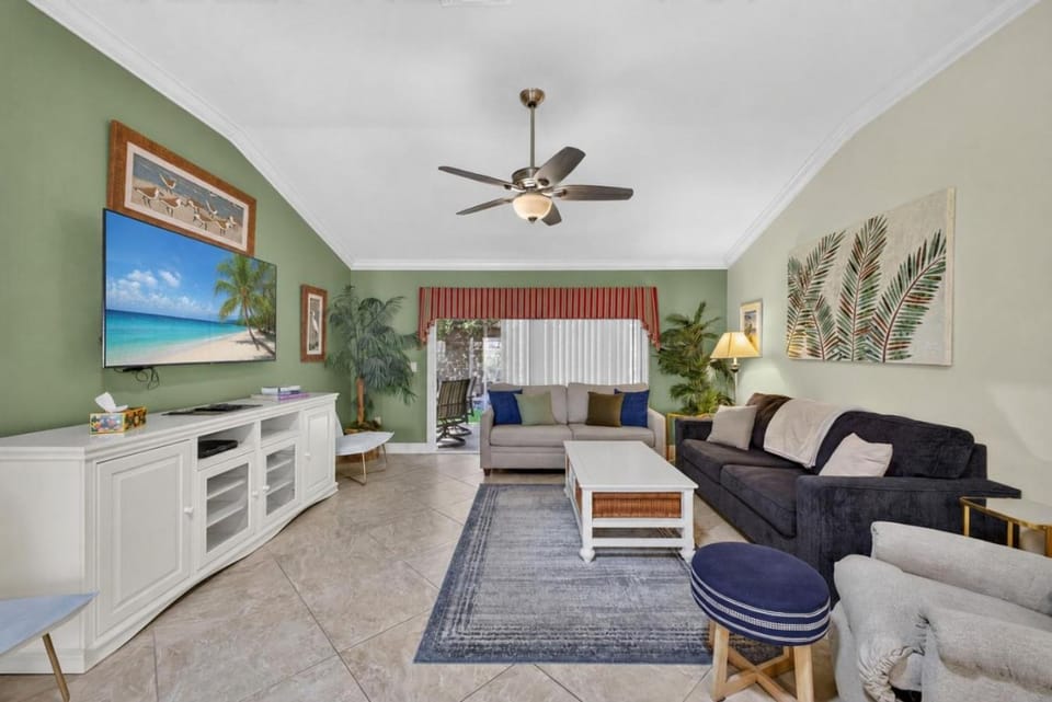 The Villages Sumter Landing With lanai & patio! House in The Villages