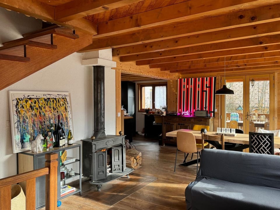 Chalet spacieux 12 pers, 4 ch, 4 sdb, cuisine équipée, parking, cheminée - FR-1-676-201 Chalet in Haute-Savoie