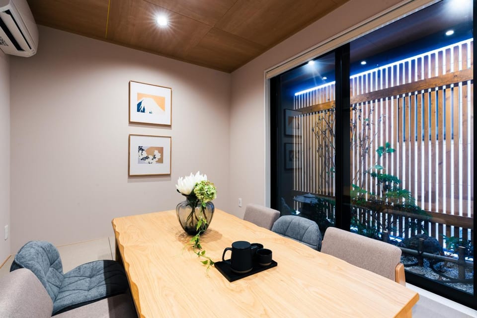 Living room, air conditioner