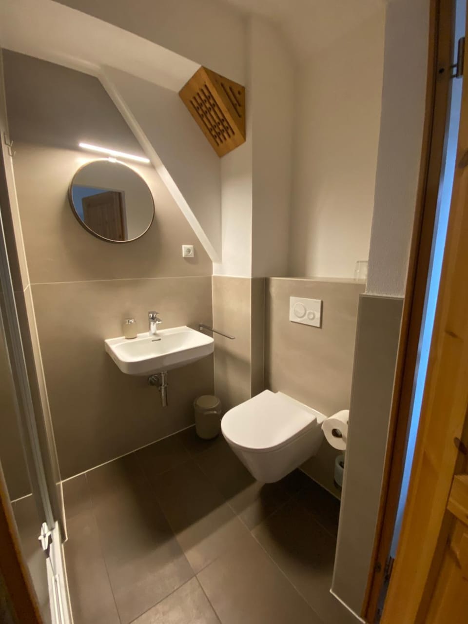 Gasthaus & Pension "Zur Eintracht" Bed and Breakfast in Erfurt