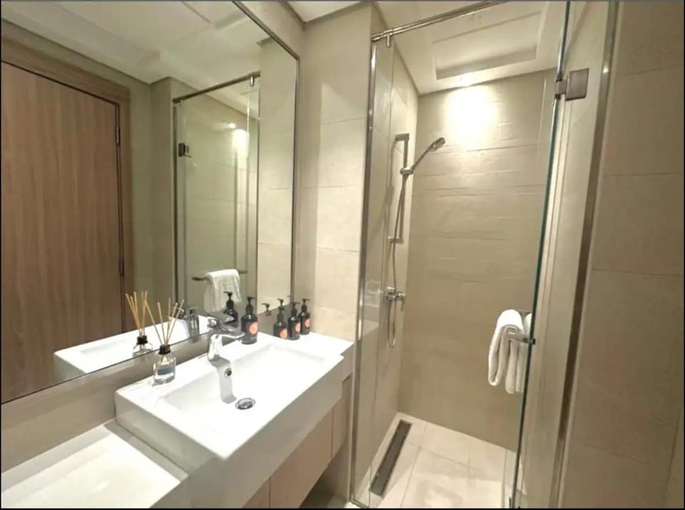 Dubai Galaxy in Azizi Riviera Luxury Studio Apartment in Dubai