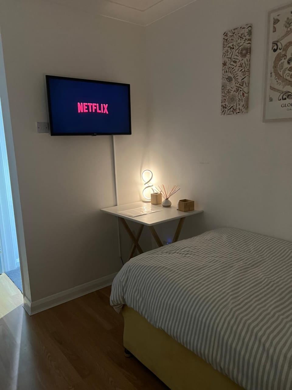 The Bungalow by SJP - Twin Room Vacation rental in Kettering