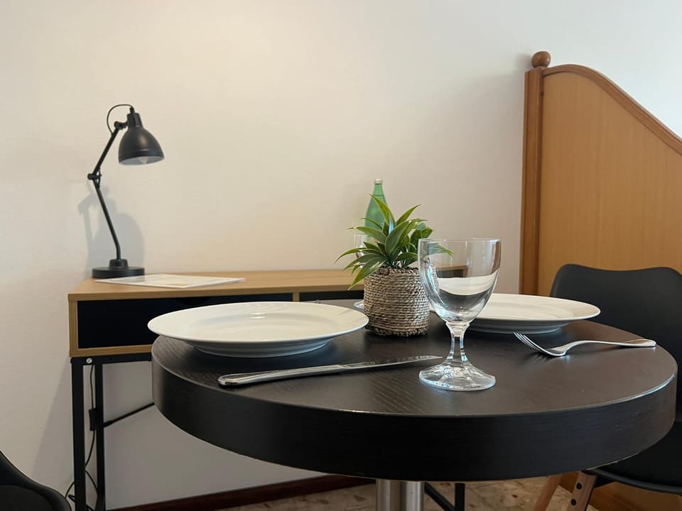 Living room, Dining area, Food, Food