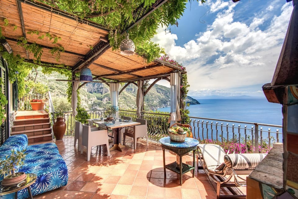 Natural landscape, Balcony/Terrace, Dining area, Sea view