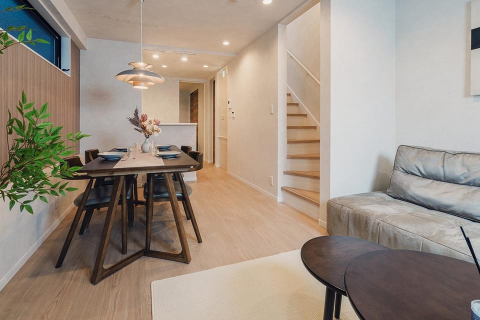 Living room, Dining area