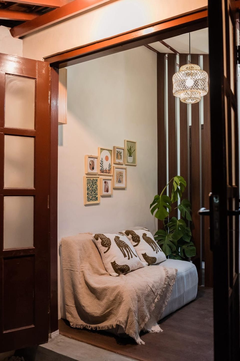 Communal lounge/ TV room, Living room