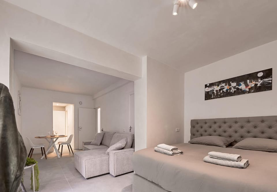 Living room, Bedroom