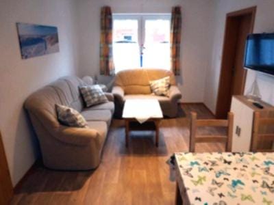 TV and multimedia, Living room, Photo of the whole room, Seating area