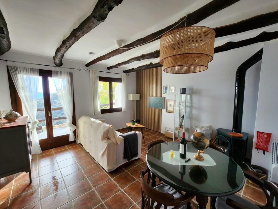 Balcony/Terrace, Living room, Seating area, Dining area, fireplace