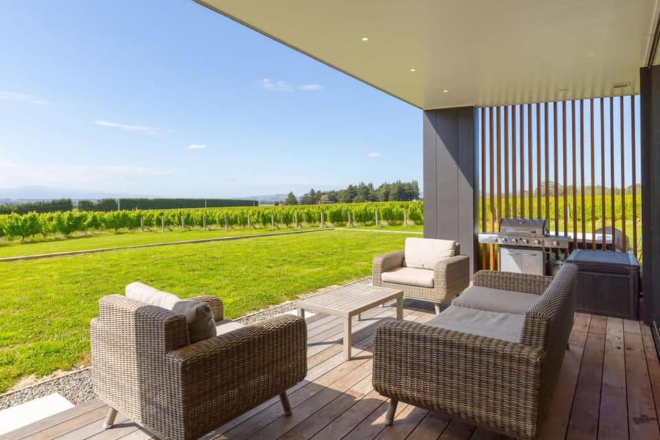 89 In The Vines, Martinborough House in Martinborough