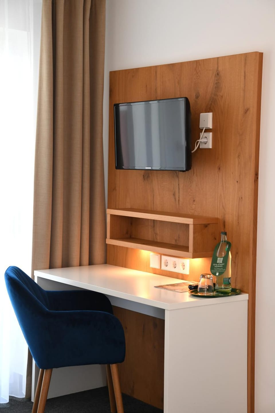 TV and multimedia, Seating area