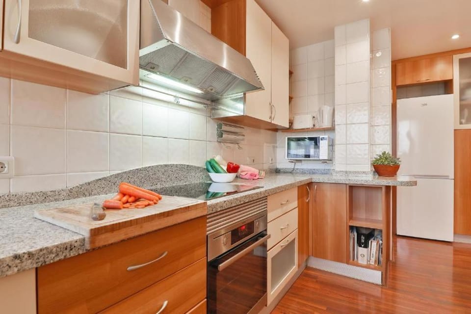 Big apartment, close to train station Apartment in Malaga