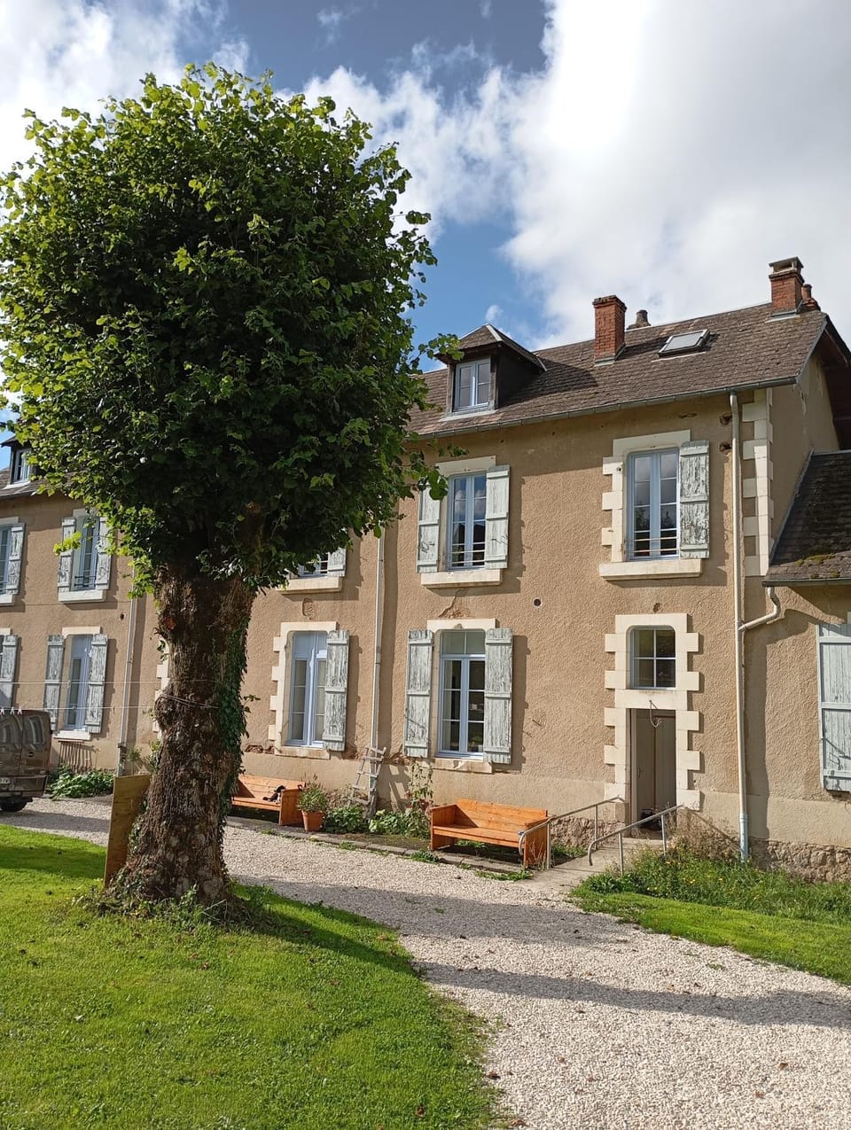 L' Ancienne Ecole du Morvan Apartment in Bourgogne-Franche-Comté