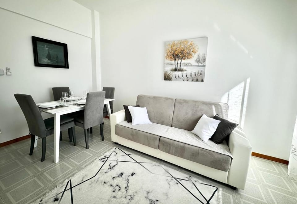 Hostdomus - Ela House Apartment in Finale Ligure