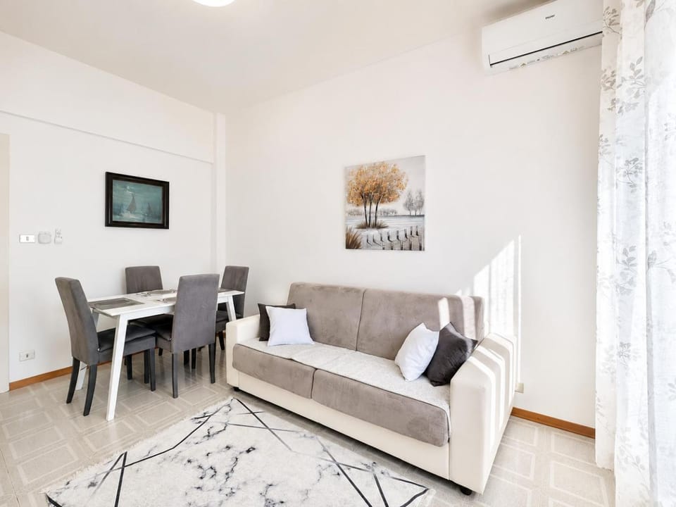 Hostdomus - Ela House Apartment in Finale Ligure