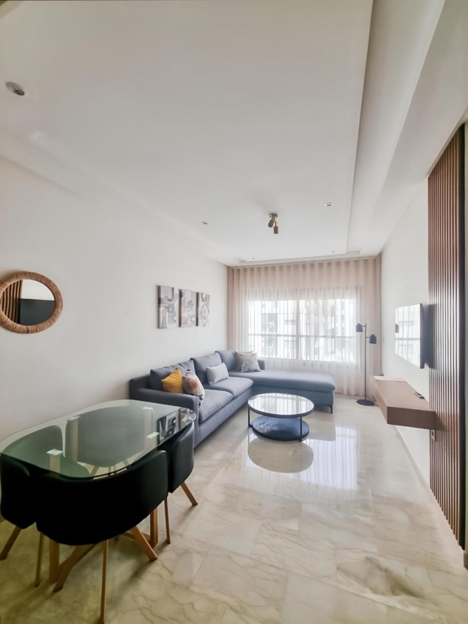 TV and multimedia, Seating area