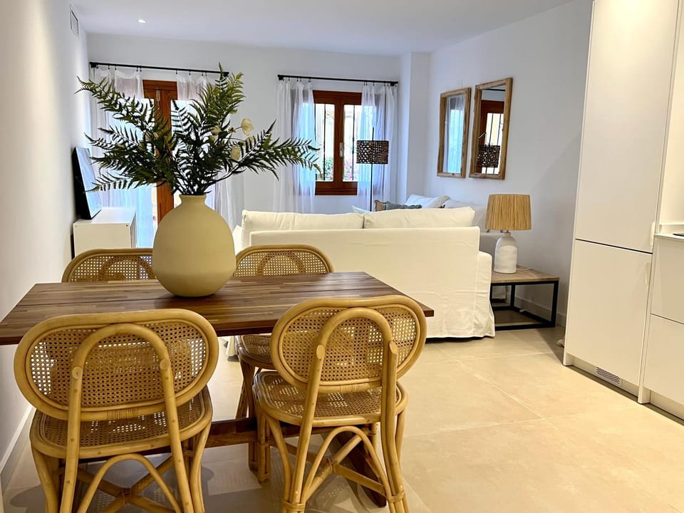 Beach LUXURY - ALTEA Puerto de Campomanes Apartment in Marina Baixa