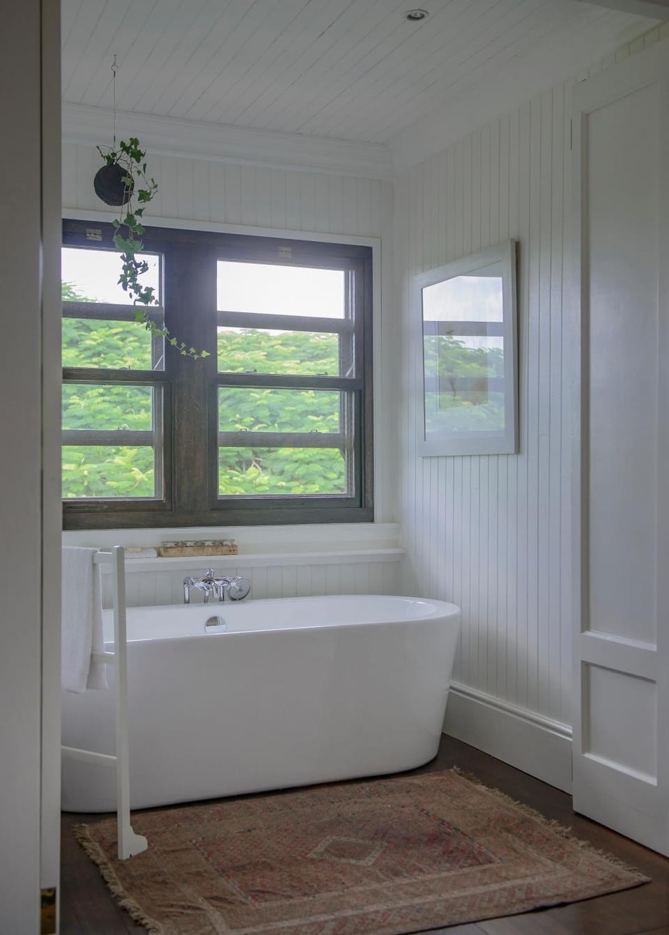 Bathroom, Decorative detail, Bedroom