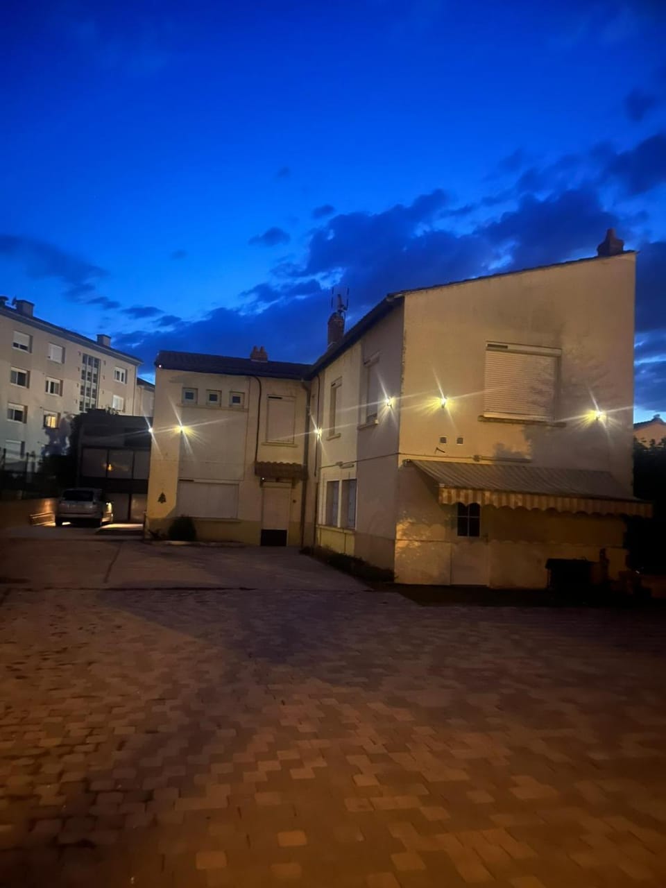 Grand appartement familiale Apartment in Issoire