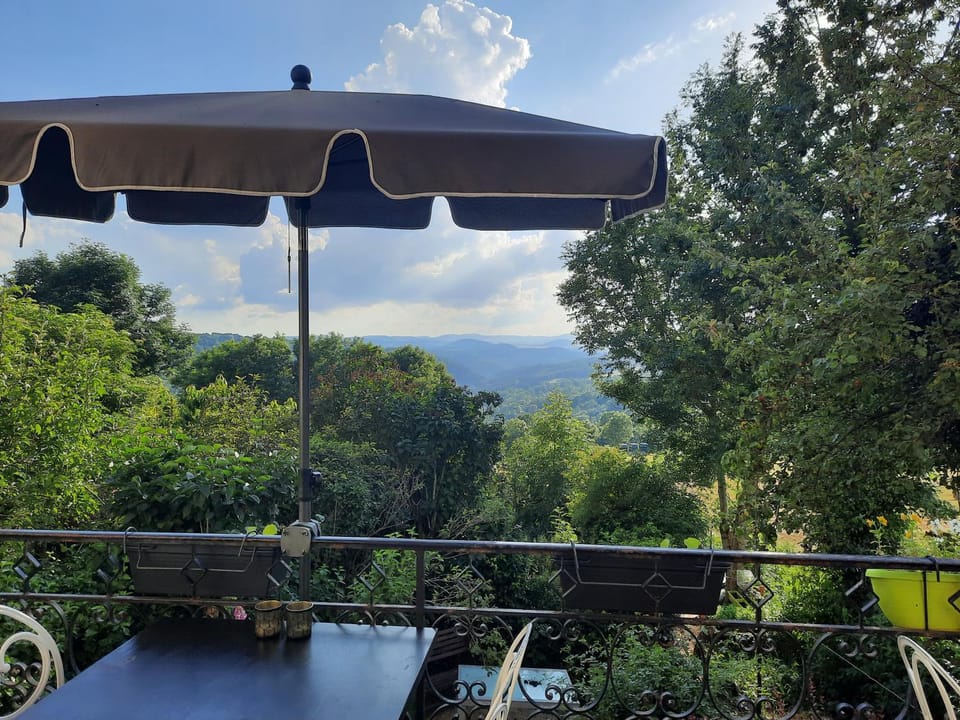 Balcony/Terrace, Internal: Not applicable to any particular room